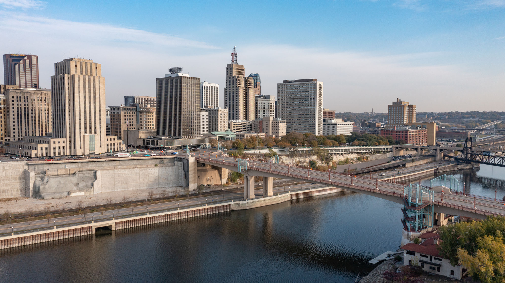 River_Downtown_Skyline_HarrietIsland_20221021-08-2048x2048