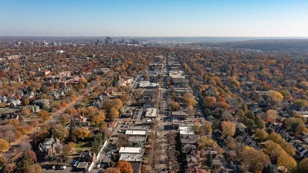 Figure 5 - East Grand Avenue Looking East Toward Downtown Saint Paul