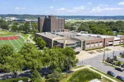 Image of El Rio Vista Recreation Center and outside area taken from air