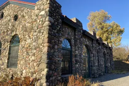 Como Streetcar Station - Exterior of building