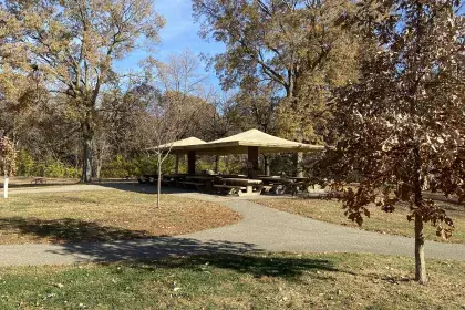 Highland Park - Picnic Shelter grounds